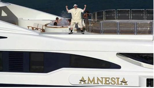 Dotcom yacht